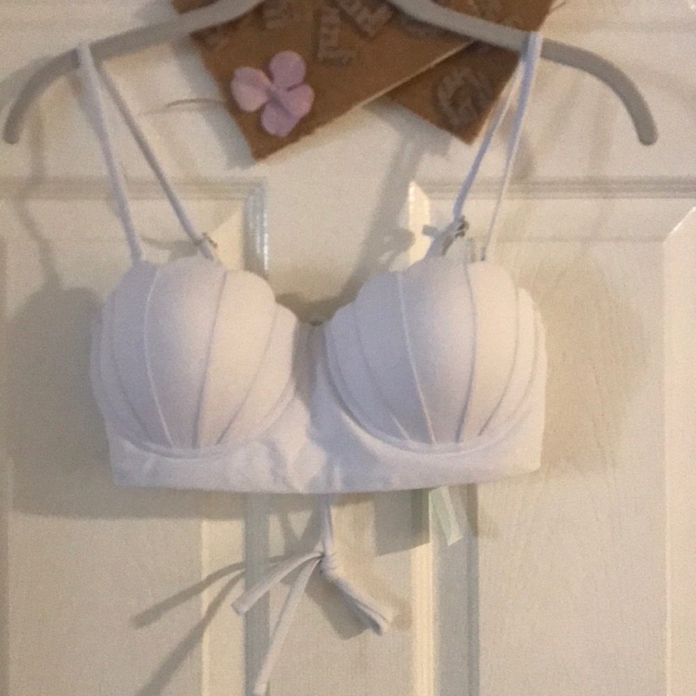 Women’s L swimsuit (size 8)